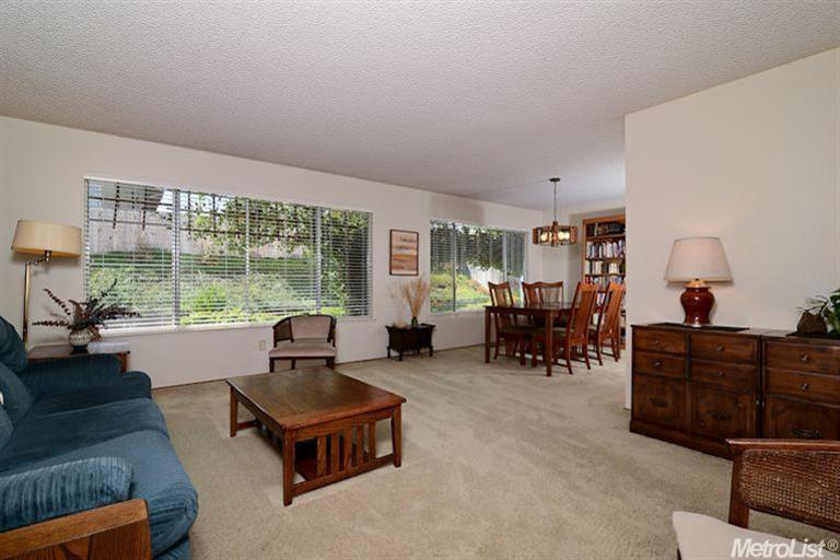4745 Espana Ct, Carmichael, CA 95608 photo 4