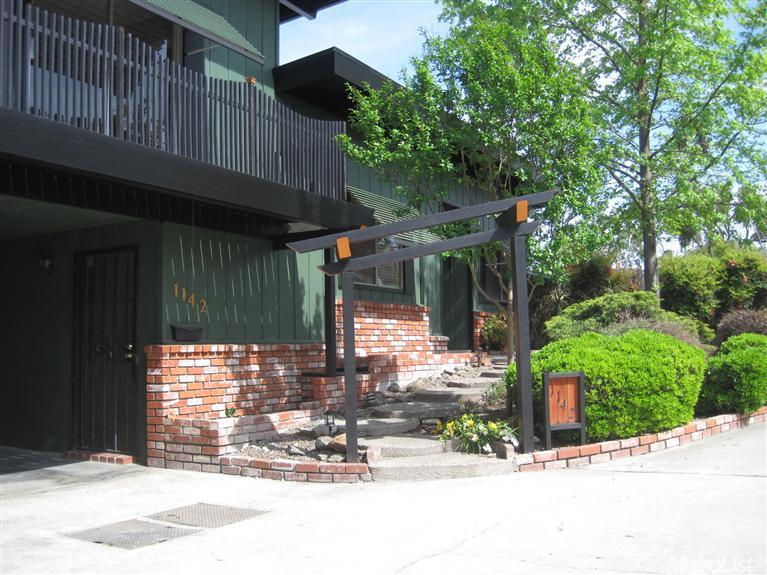 1142 Carnation, Modesto, CA 95355 photo 2