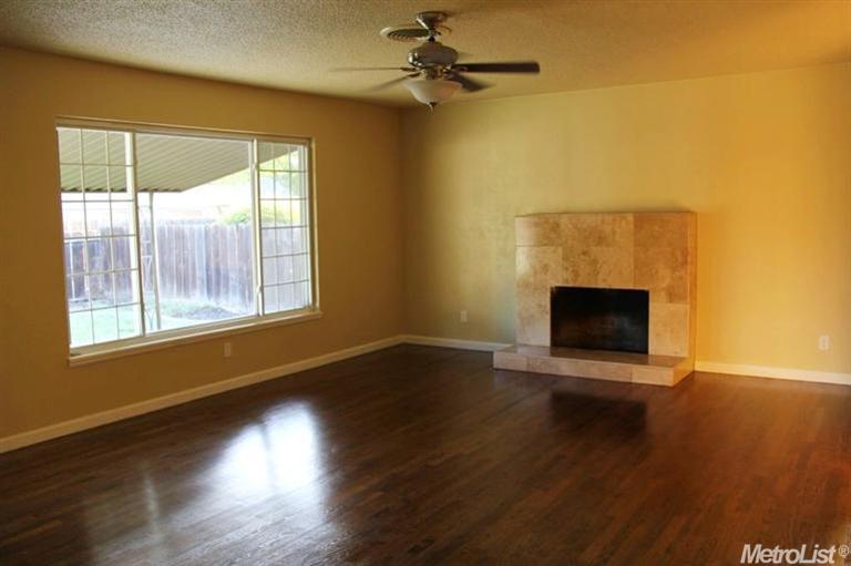 319 Broderick Ave, Modesto, CA 95350 photo 9
