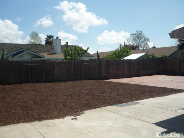 15566 Warfield Rd, Lathrop, CA 95330 photo 3