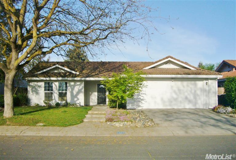 1429 October Way, Modesto, CA 95358 photo 1