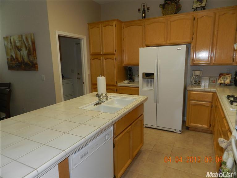 946 Elk Hls, Galt, CA 95632 photo 3