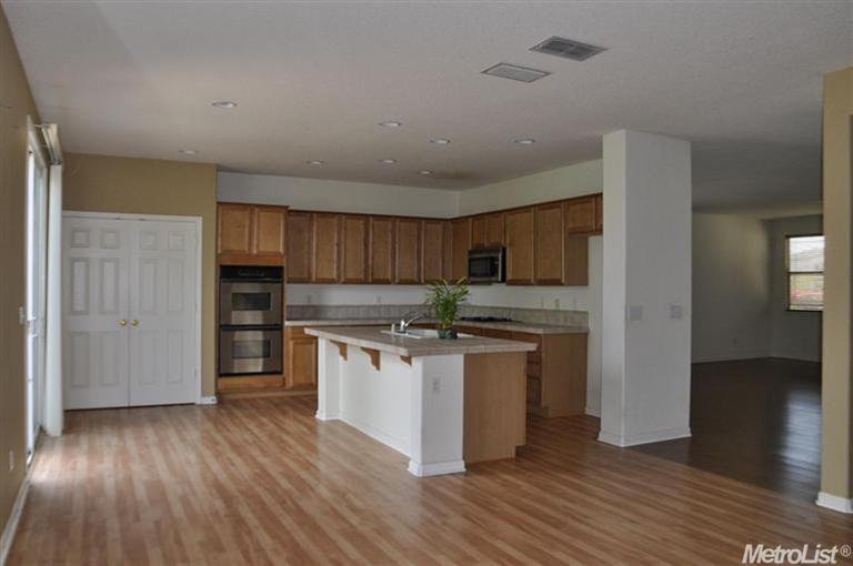11053 Brattleboro Cir, Mather, CA 95655 photo 2
