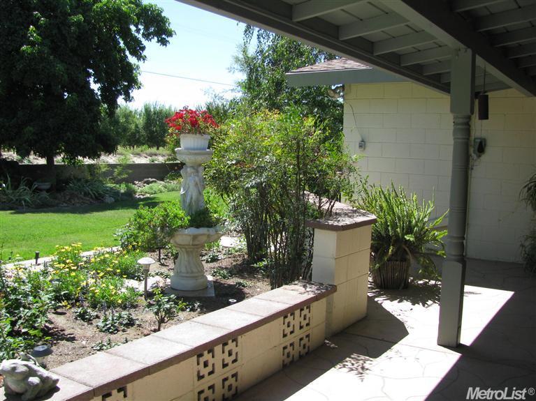 5537 Moffett Rd, Ceres, CA 95307 photo 3