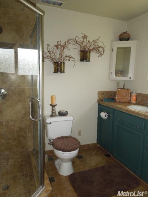 5537 Moffett Rd, Ceres, CA 95307 photo 14