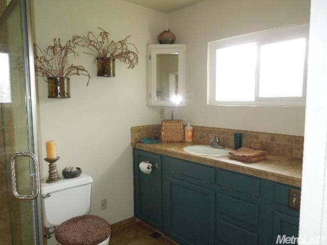 5537 Moffett Rd, Ceres, CA 95307 photo 13