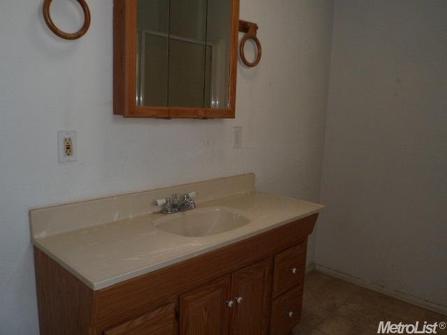 415 Elm Ave, Manteca, CA 95336 photo 16