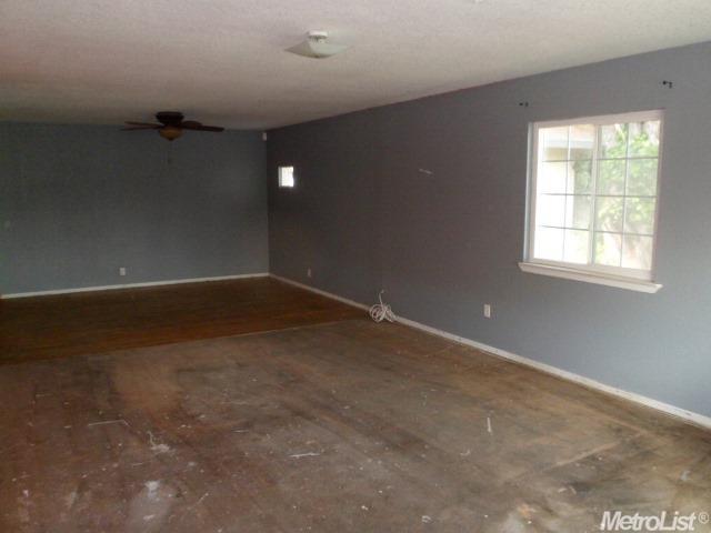 415 Elm Ave, Manteca, CA 95336 photo 5