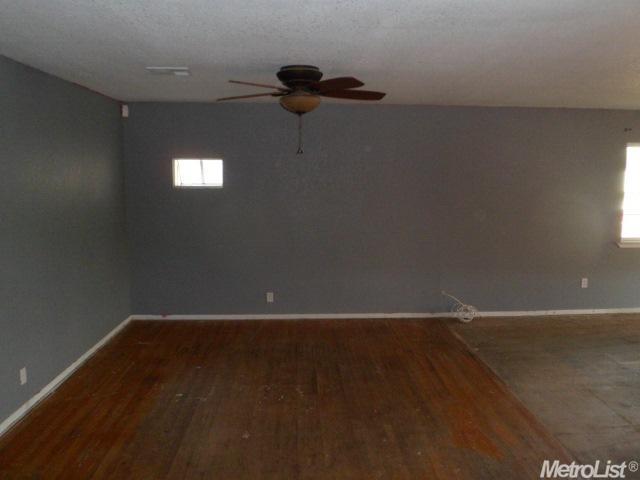 415 Elm Ave, Manteca, CA 95336 photo 9
