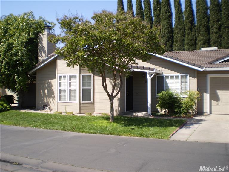 1361 Windsor Ct, Turlock, CA 95380 photo 1