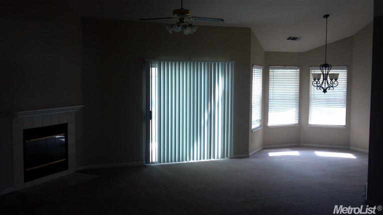 420 Goldrun Dr, Modesto, CA 95354 photo 2