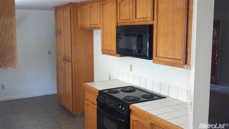 420 Goldrun Dr, Modesto, CA 95354 photo 3