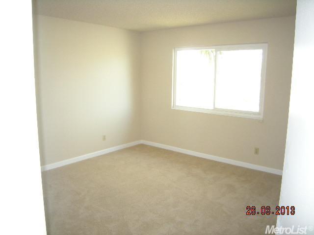 7664 32nd St, Antelope, CA 95843 photo 9