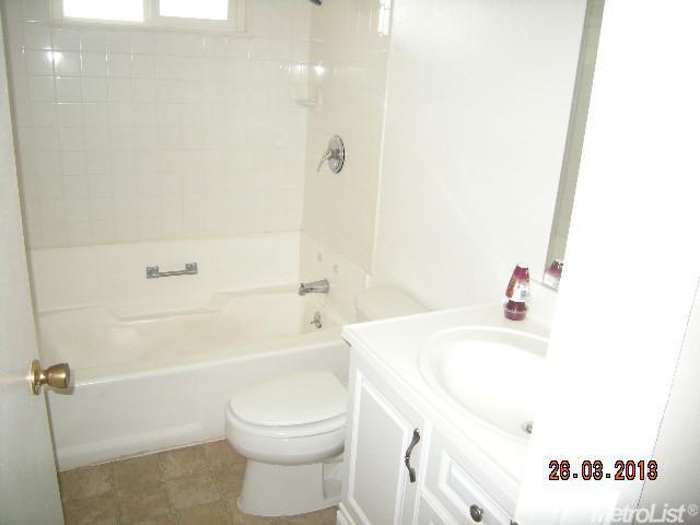 7664 32nd St, Antelope, CA 95843 photo 14