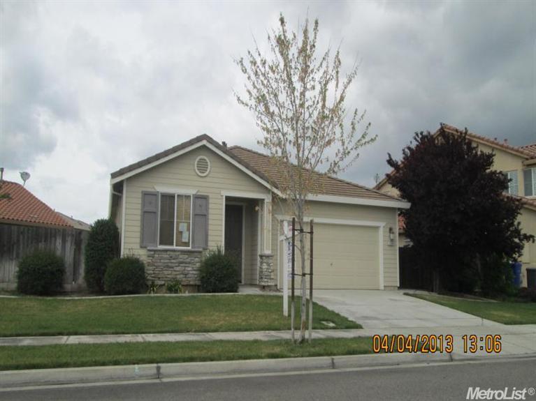 1345 Macie, Turlock, CA 95382 photo 1