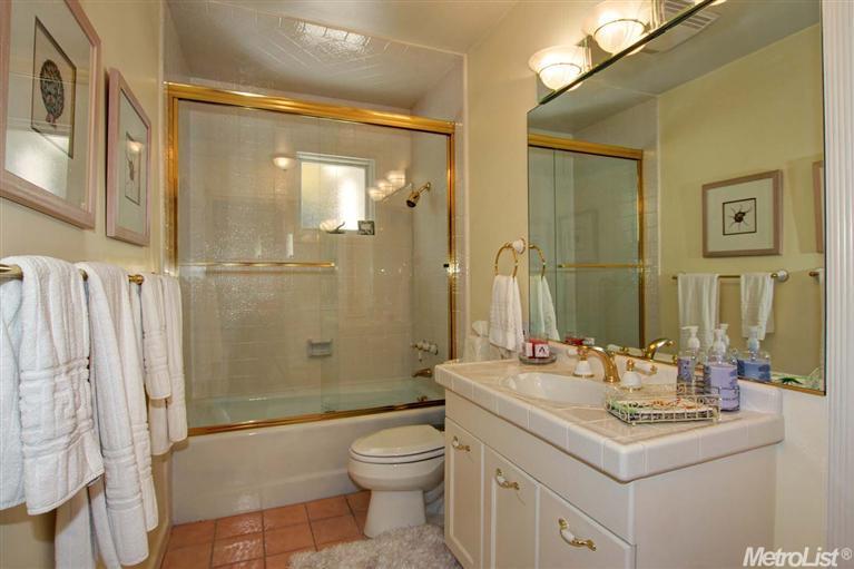 2010 Ainsley Ct, Carmichael, CA 95608 photo 18