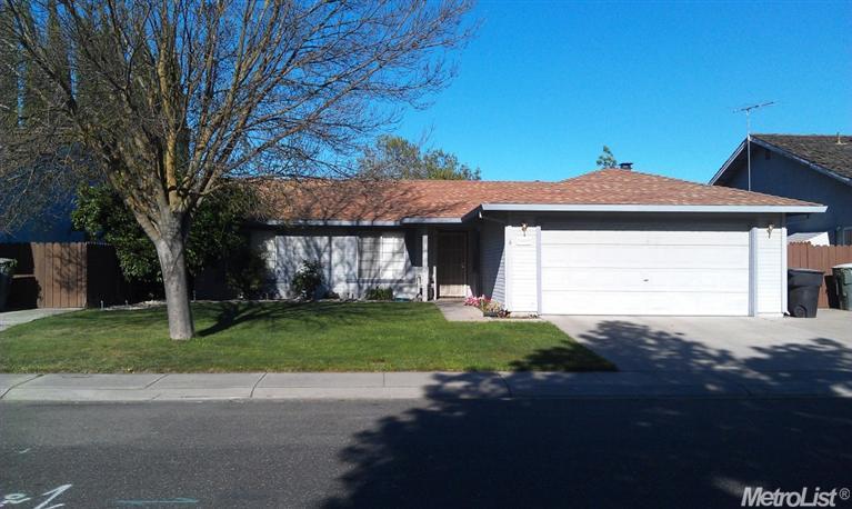 1009 Bitterwater Dr, Modesto, CA 95358 photo 1
