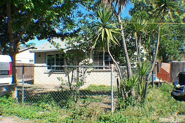 1409 Garden Ave, Modesto, CA 95351 photo 1