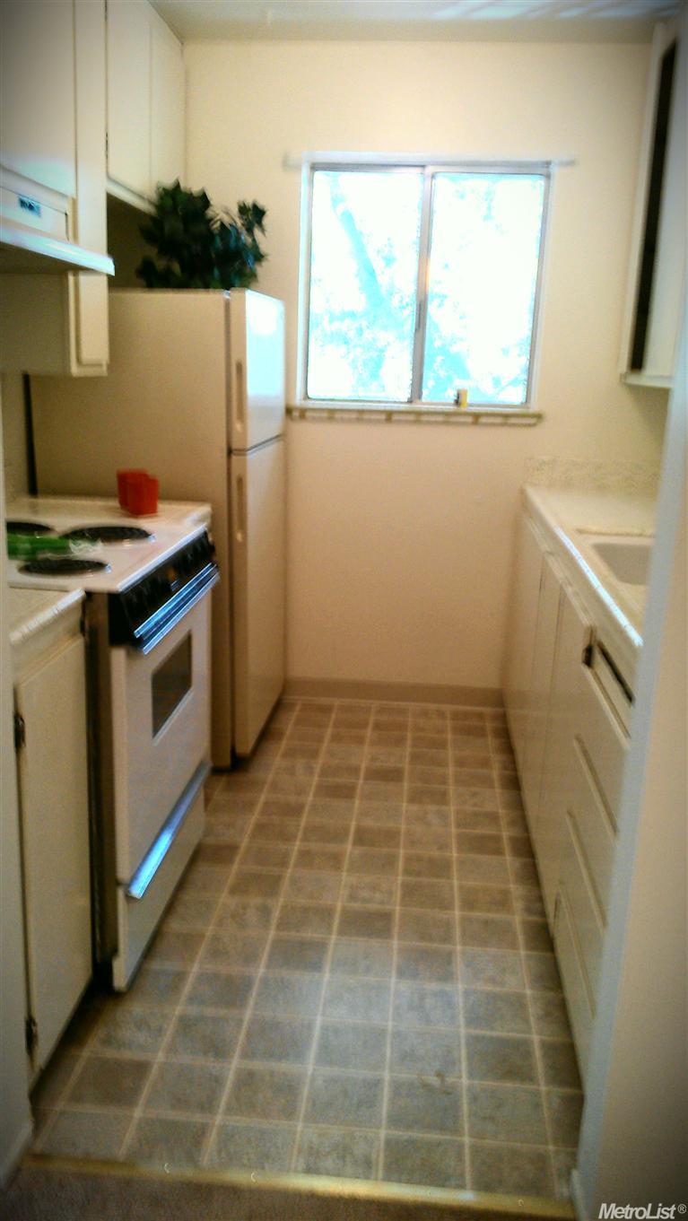 2825 Bidwell #4, Davis, CA 95618 photo 2
