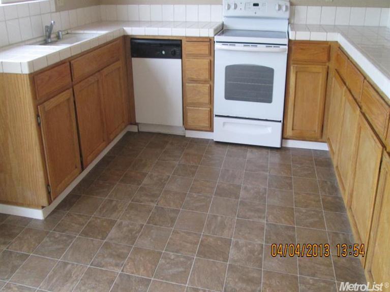 824 Pecos, Modesto, CA 95351 photo 3