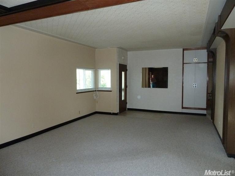 6008 Denver Dr, Carmichael, CA 95608 photo 3
