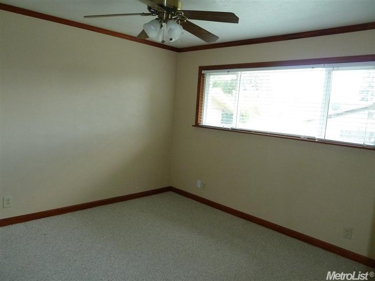 6008 Denver Dr, Carmichael, CA 95608 photo 7
