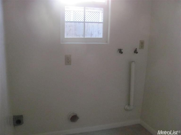 2501 Country, Merced, CA 95340 photo 9