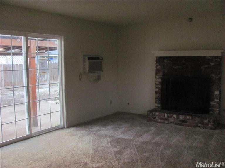 2501 Country, Merced, CA 95340 photo 6