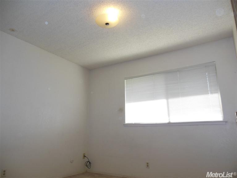 7666 Ort Way, Antelope, CA 95843 photo 23