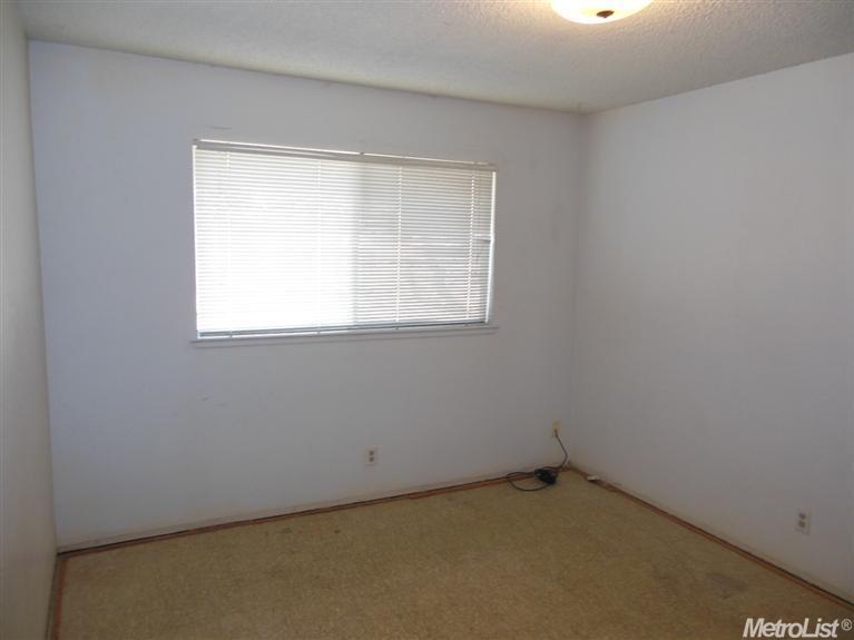 7666 Ort Way, Antelope, CA 95843 photo 17