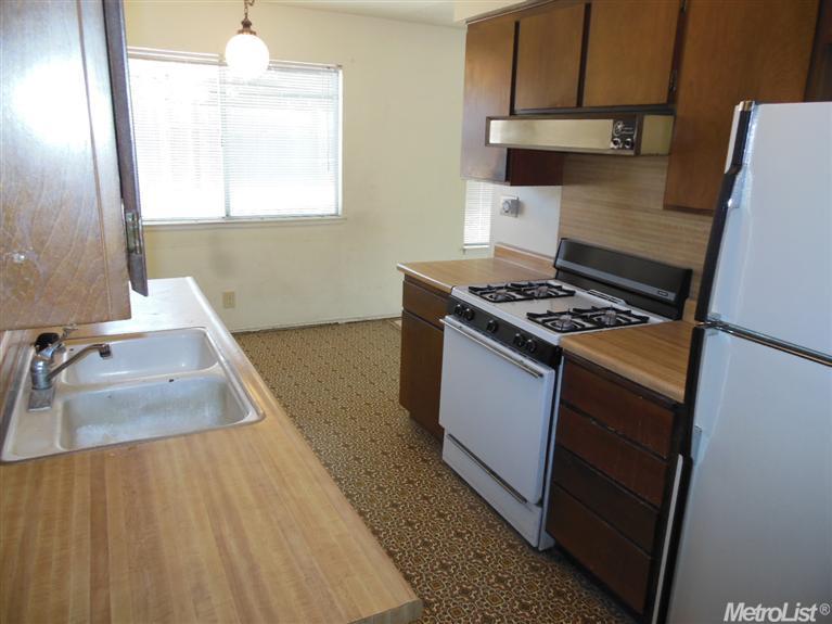 7666 Ort Way, Antelope, CA 95843 photo 13