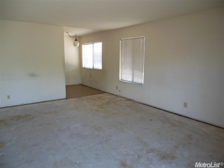 7666 Ort Way, Antelope, CA 95843 photo 10