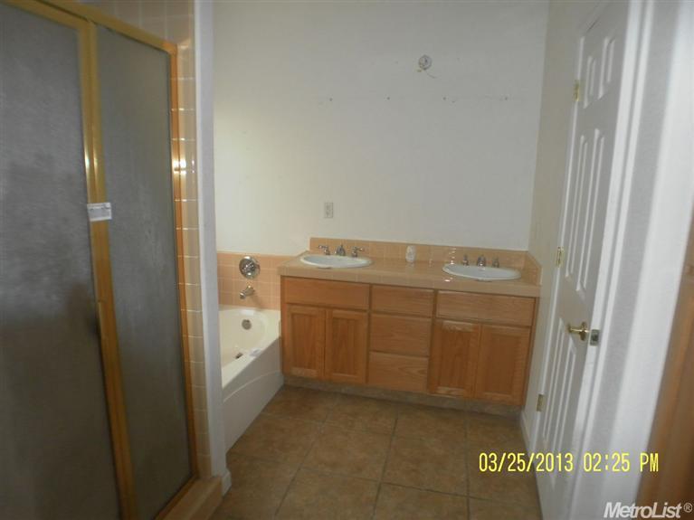994 Colmore Ct, Galt, CA 95632 photo 19