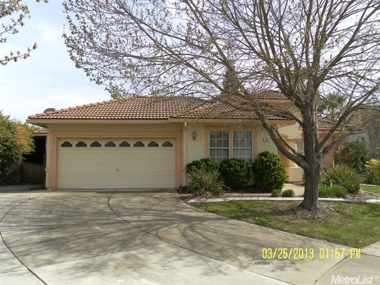 994 Colmore Ct, Galt, CA 95632 photo 2