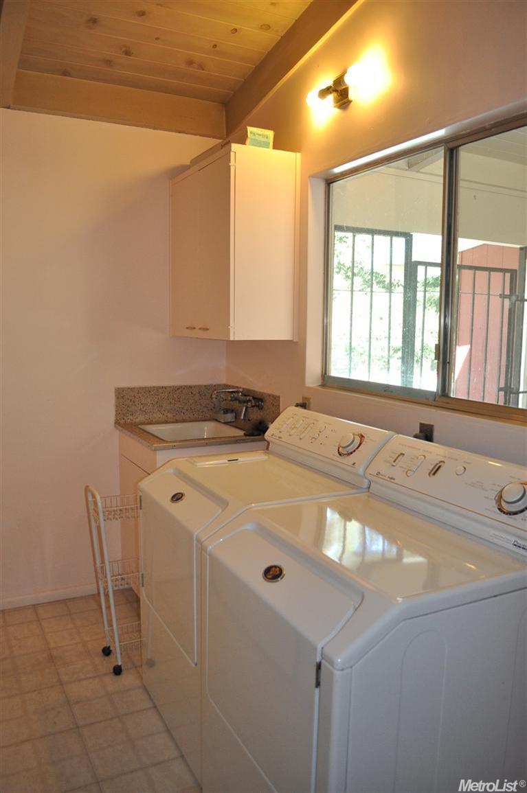 27474 Oakside Dr, Davis, CA 95618 photo 9