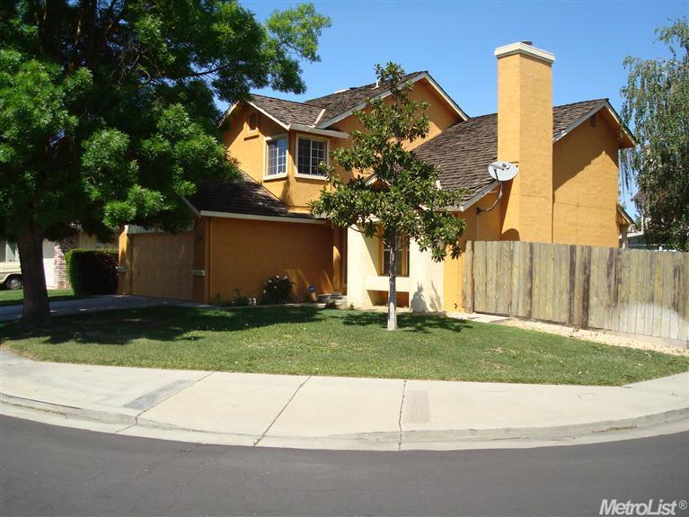 801 Sunflower, Lathrop, CA 95330 photo 2