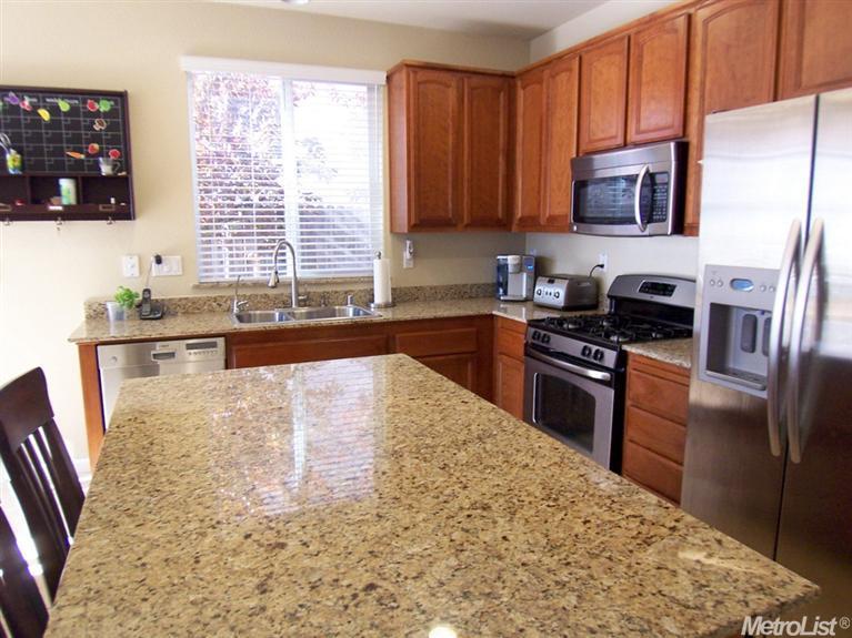 749 Courtyards Loop, Lincoln, CA 95648 photo 3