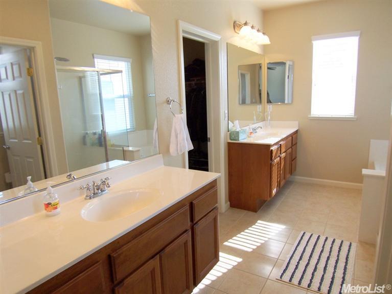 749 Courtyards Loop, Lincoln, CA 95648 photo 9