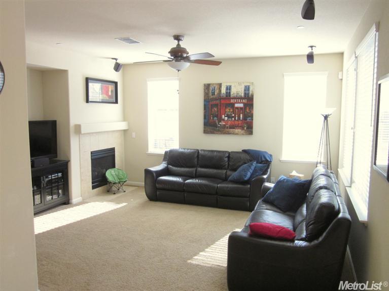 749 Courtyards Loop, Lincoln, CA 95648 photo 5