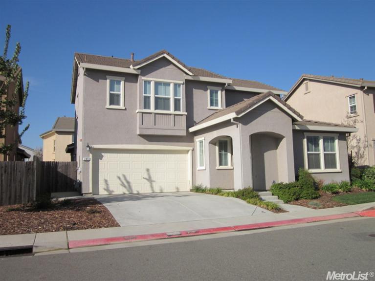 749 Courtyards Loop, Lincoln, CA 95648 photo 2
