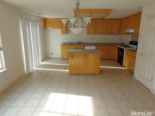 2716 Soleado Dr, Ceres, CA 95307 photo 10
