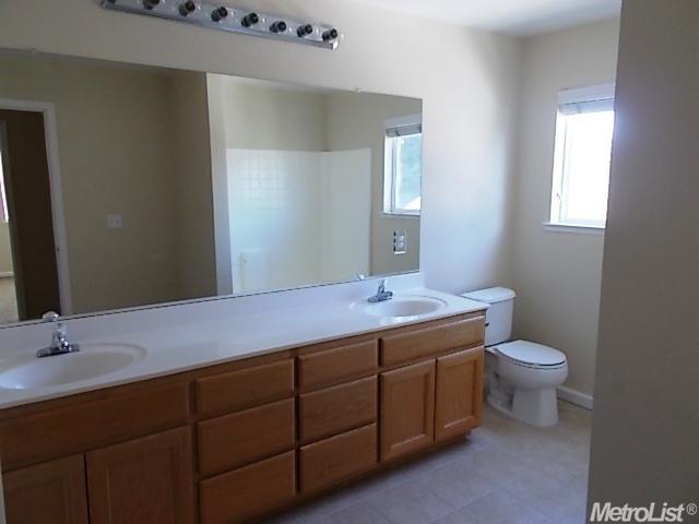 1102 Moonbeam Way, Turlock, CA 95382 photo 19