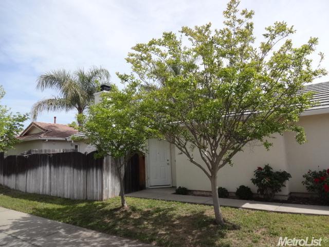 8301 Deer Spring Cir, Antelope, CA 95843 photo 4
