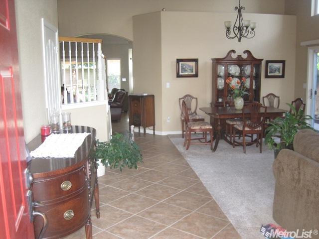 3604 Glencrest Dr, Modesto, CA 95355 photo 2