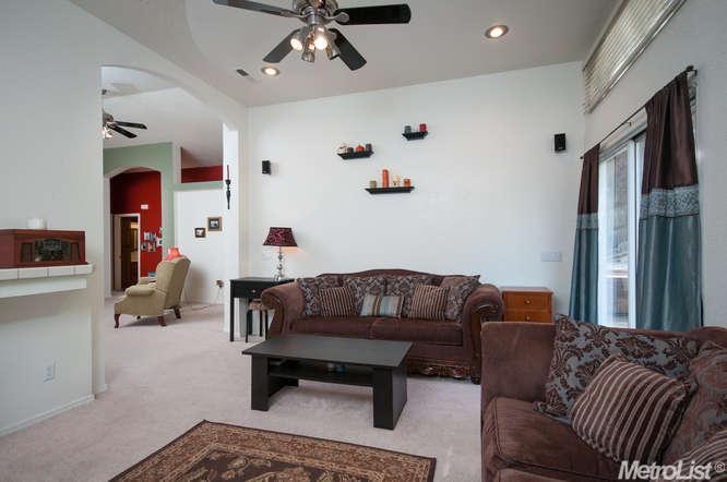 8201 Bellsbrae Dr, Antelope, CA 95843 photo 9