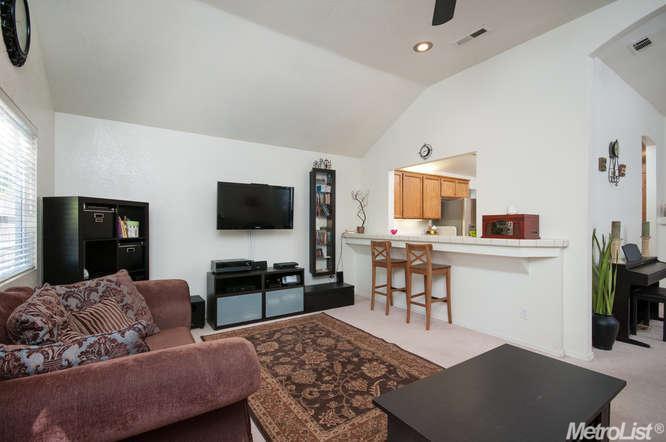 8201 Bellsbrae Dr, Antelope, CA 95843 photo 8