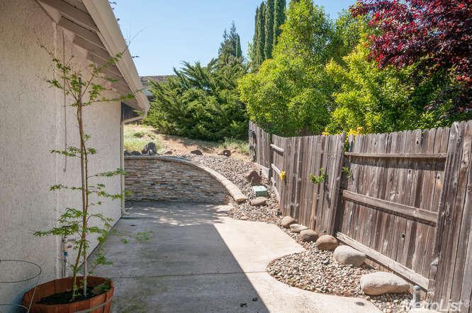 8201 Bellsbrae Dr, Antelope, CA 95843 photo 18