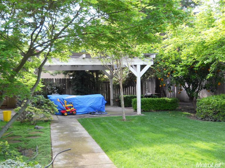 1633 Montclair Dr, Modesto, CA 95350 photo 6