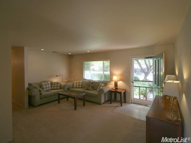 5225 Robertson, Carmichael, CA 95608 photo 3