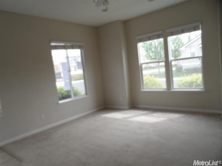 1653 Windy Cove Ln, Ripon, CA 95366 photo 3